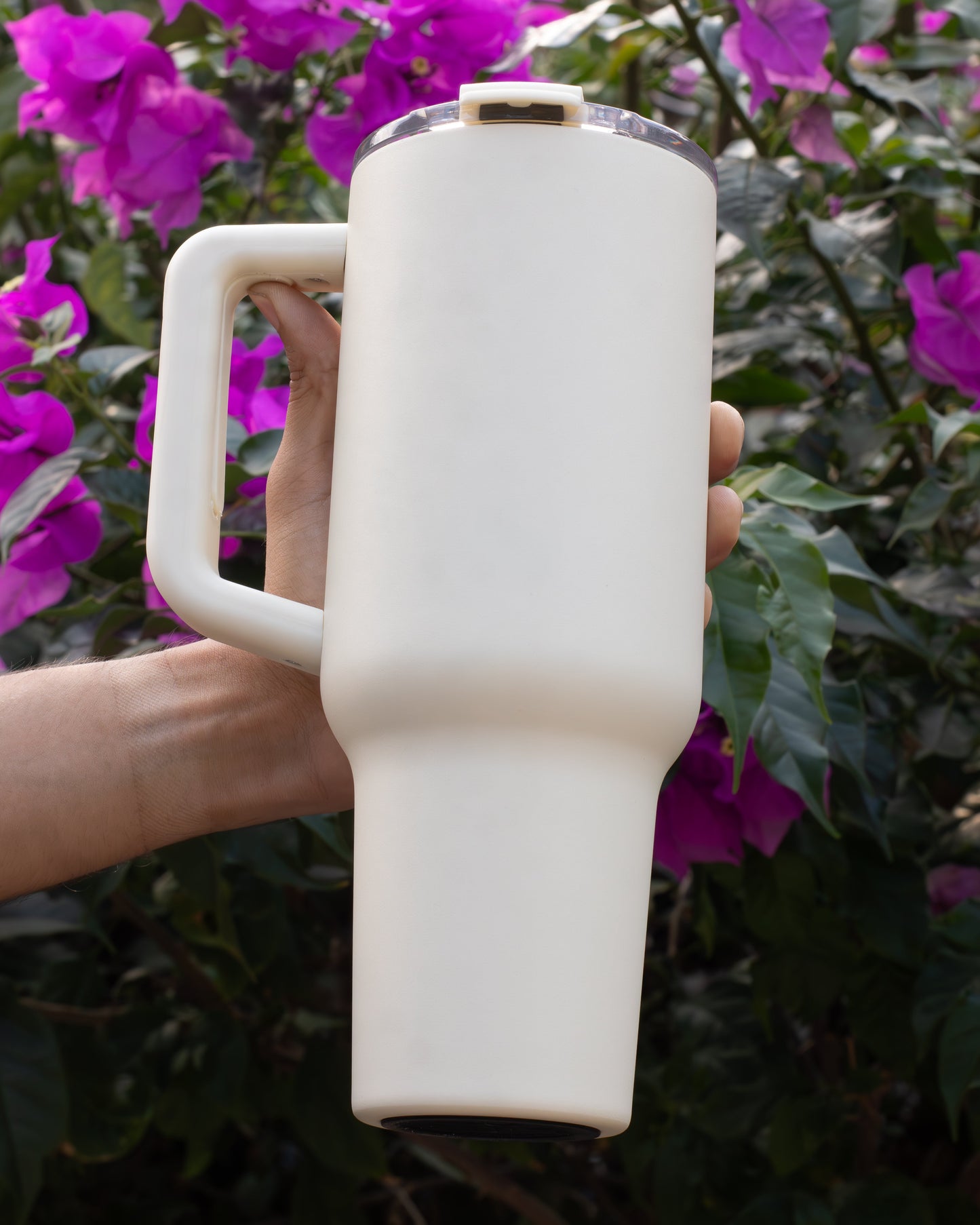 Nomada Master Holder